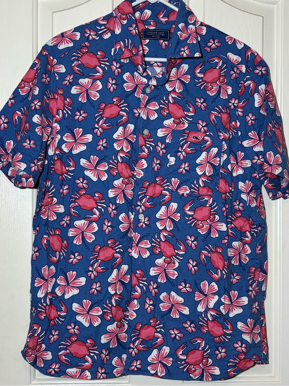 Vineyard Vines Blue Short-Sleeve Button-Up with Pink Crab & Floral Print - Picture 1 of 3